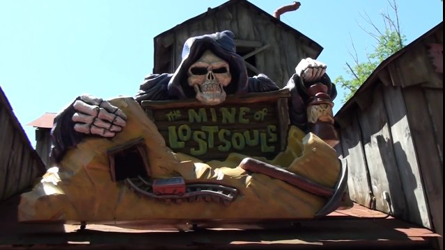 Mine of Lost Souls Dark Ride Haunted House Attraction Canobie Lake Park HD POV 1080p