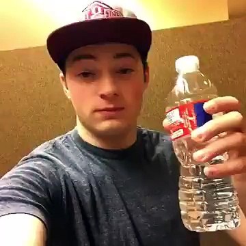 Une blague à se taper le cul par terre.