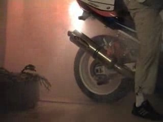 burn  dans la maison gsxr  fada le type