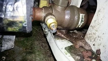 Leak detecting and fixing of valve