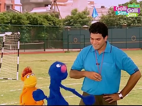 Galli Galli Sim Sim| Toto's Football Surprise for Grover| Fun Videos for Children