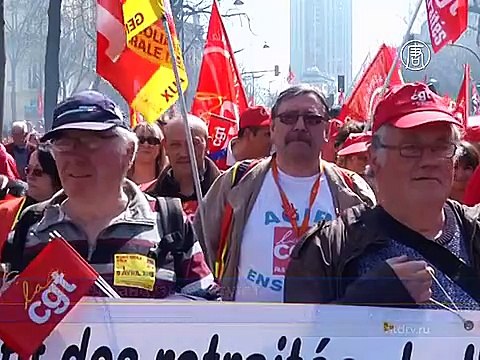 Эйфелева башня закрылась из-за протестов во Франции