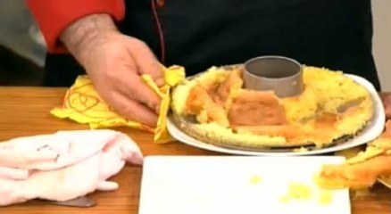 Aşçının Rezil Olduğu An! Yaptığı Kek Paramparça Oldu