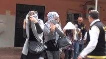 Adana Ülkelerinden Tatil İçin Geldiler Konsomatrislik Yaparken Yakalandılar