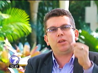Economista Leiner Vargas pide aprovechar carros del PAC para votar por el PLN