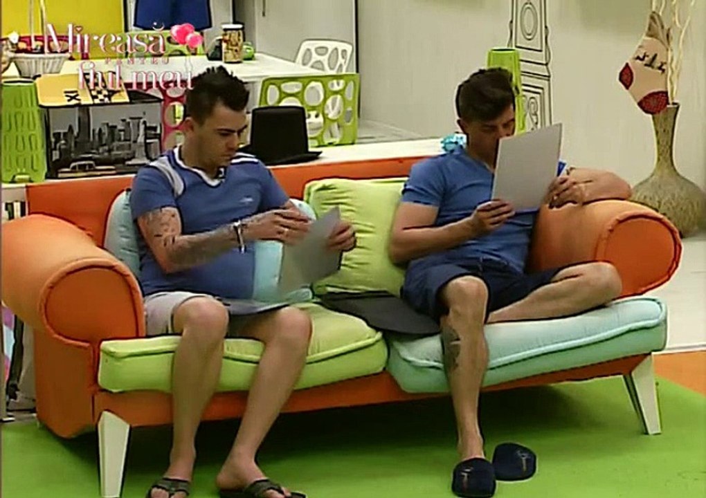 marinica si baietii in casa lor......printzi cu fetele in dresing 2015-04-10 00-42-22-751