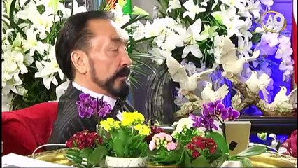 Time dergisi yüzbinlerce insanın katline emir vermiş Öcalan’ı boşuna övüyor.