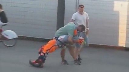 Funny Videos: Funniest Street Perfomer Ever!!!