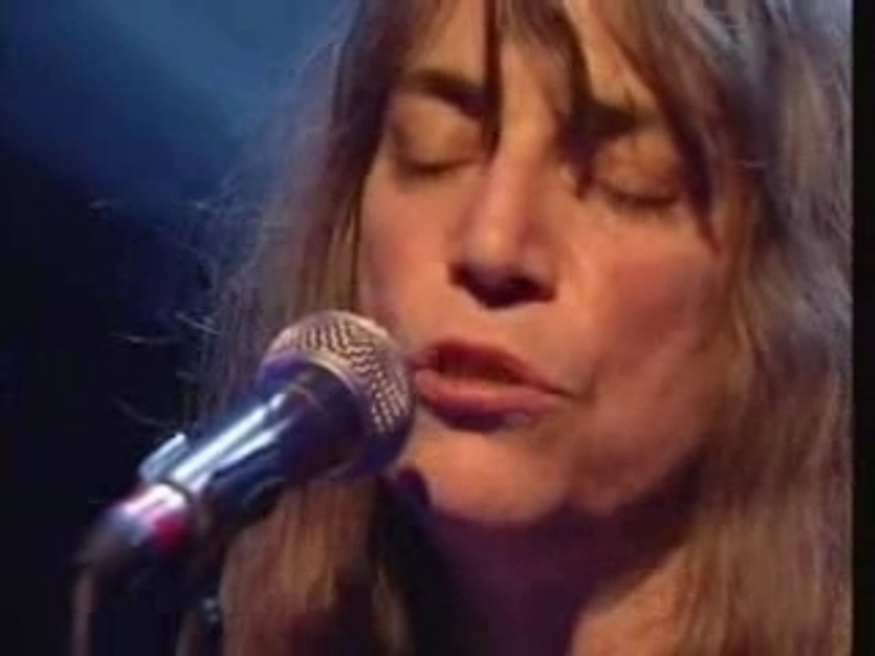 Patti Smith Because The Night Live