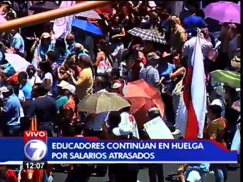 Aulas cerradas y manifestaciones en las calles, en segundo día de huelga de educadores
