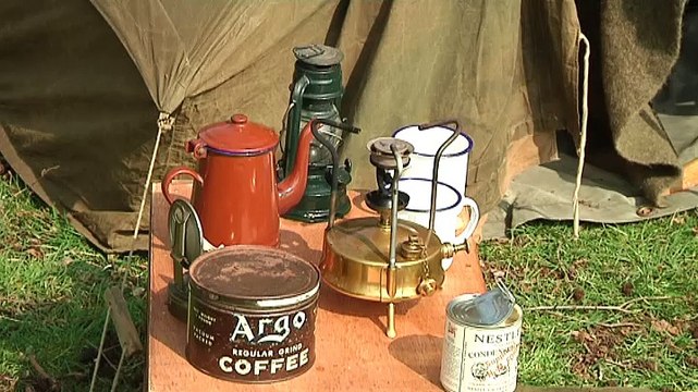 Tijdreis in Stadspark naar kampement uit 1945 - RTV Noord