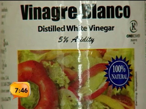 Vinagre le puede ayudar a matar los hongos en los pies