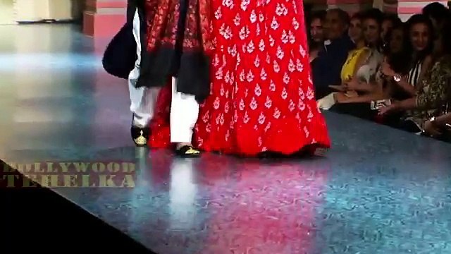Sonakshi Sinha Shatrughan Sinha 5th Annual Mijwan Fashion Show By Manish Malhotra 2015