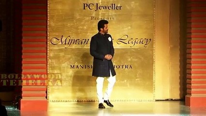 Anil Kapoor   Sonam Kapoor   5th Annual Mijwan Fashion Show By Manish Malhotra 2015
