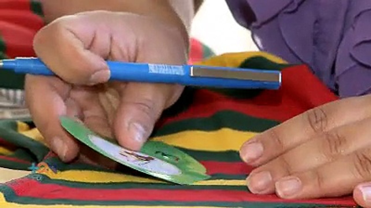 Recuerdos de vida en retazos de ropa