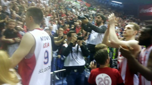 Οι πανηγυρισμοί των παικτών του Ερυθρού Αστέρα, μετά τον Παναθηναικό