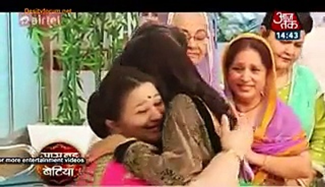 Yeh Hai Mohabbatein Ruhi Aur Ishima Ko Milane Ki Jung Shuru Ho Gayi 8th April 2015
