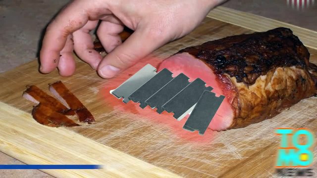 رجل يضع شفرات حلاقة في اللحم المقدد فيقتل كلباً