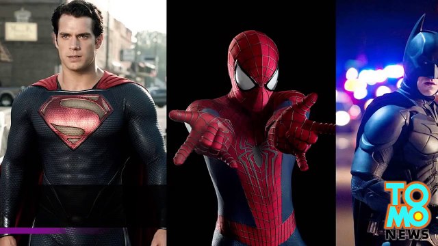 لاعب كرة قدم من فريق كاليفورنيا يونيفرسيتي ينقذ طفلاً من الغرق