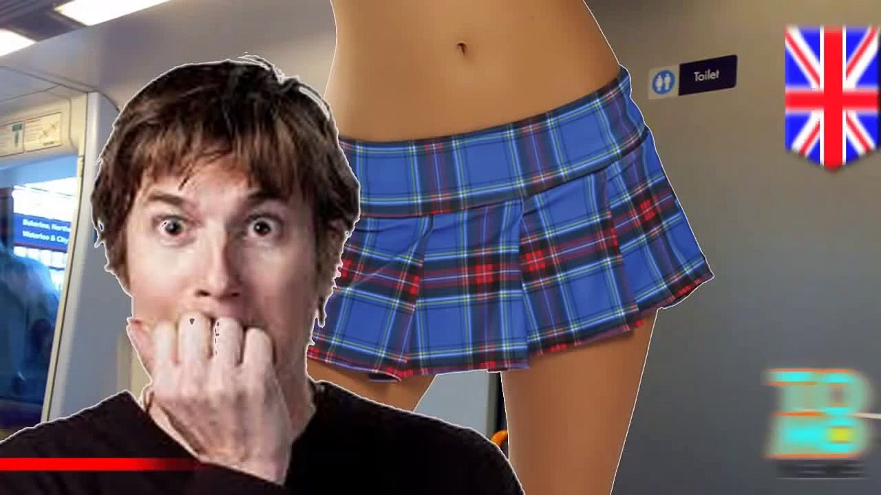 ست نساء يعتدون على رجل حاول الدخول إلى مرحاض قط...