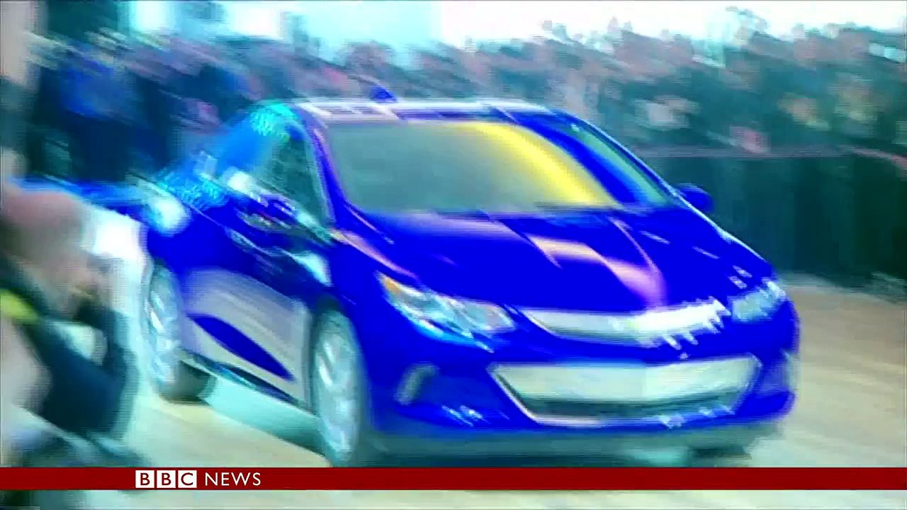 Detroit Auto Show_ Will Americans go big or go green_