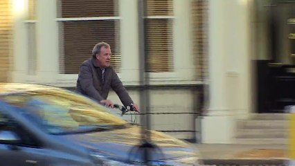 Jeremy Clarkson_ 'Leave Ois alone... none of this is his fault' - BBC News