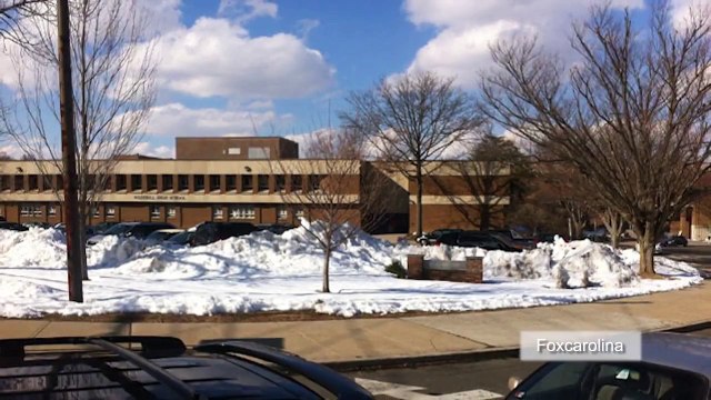 سجن مدرّس في ستامفورد من مدرسة كونّيكتكَت