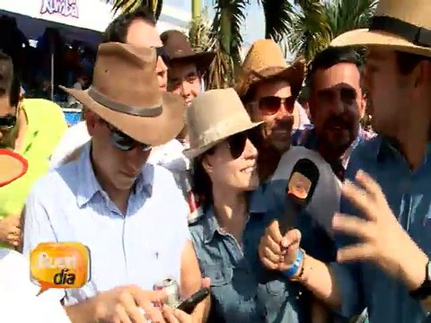 Conozca algunos cambios en el comportamiento humano cuando se está solo o en grupo