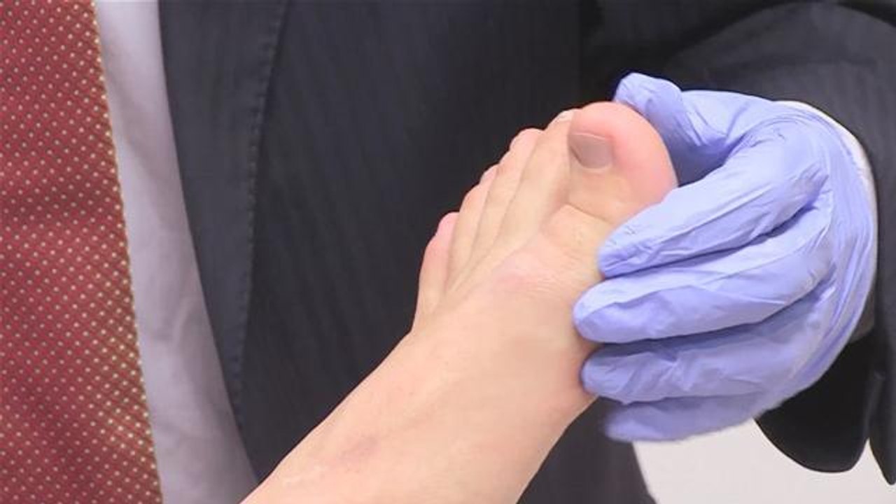 How To Clean Your Feet
