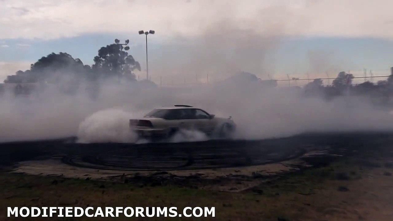 Caprice burnout at Ultimate Burnout Challenge 2014