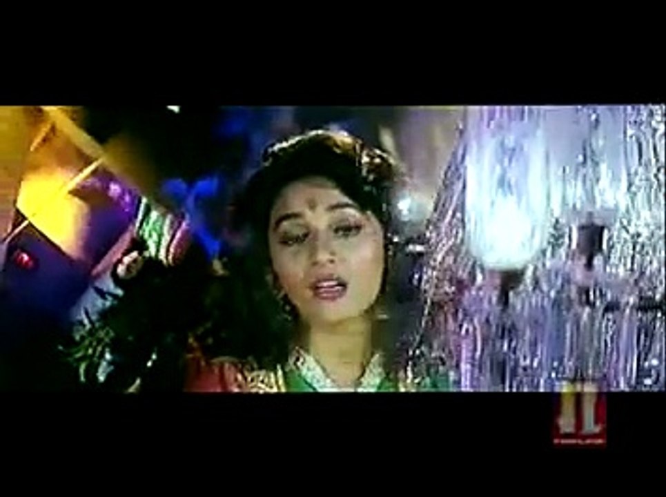 Bahut pyaar karte hain tumko sanam