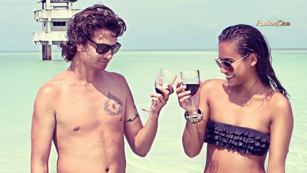 Photographers Underwater Action Beach Photo Shoot Photographer Mick Gleissner