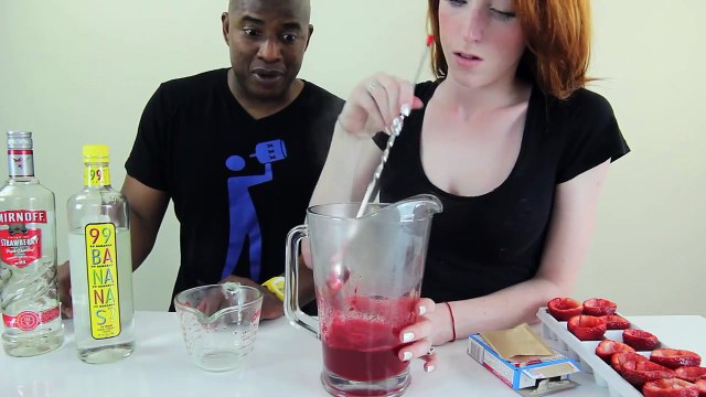 How to make Strawberry Banana Jello Shots - Tipsy Bartender