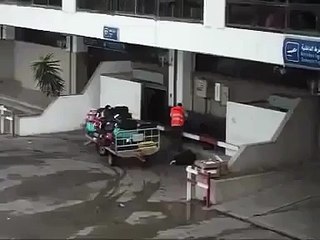 انشرو افضح عملية سرقة الامتعة من مطار تونس قرطاج