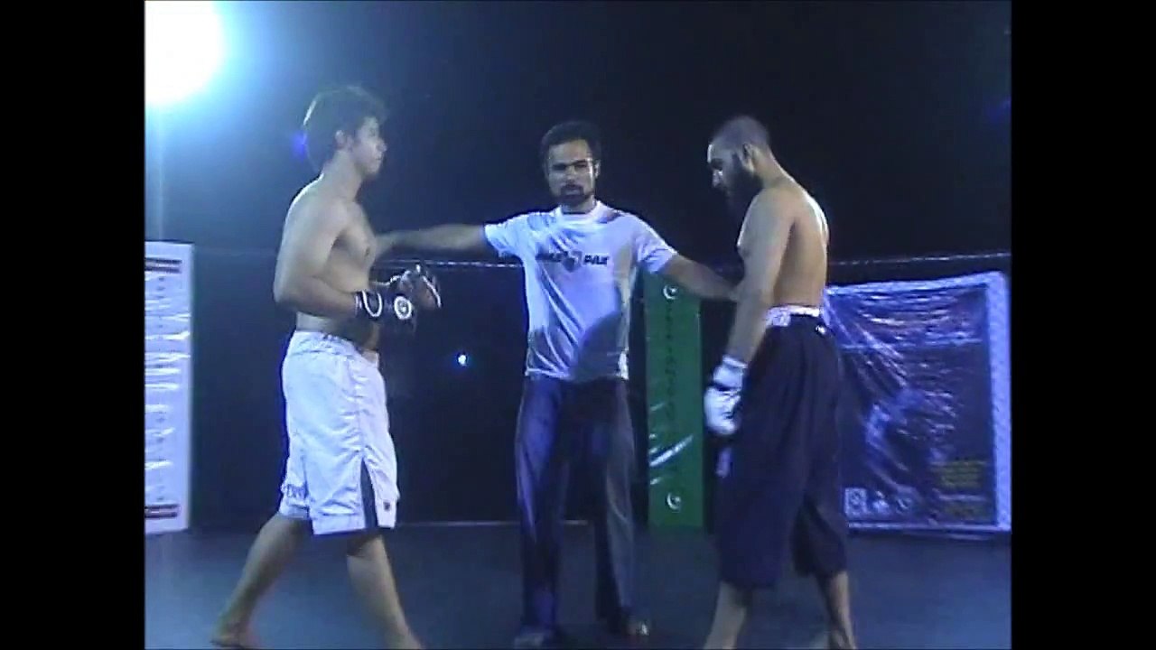 3 PAK FIGHT CLUB - Shaad Shamim vs Asif