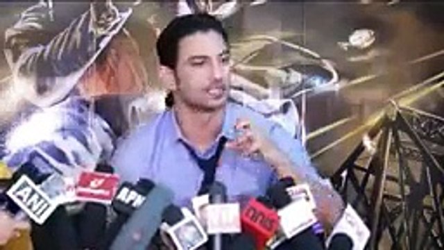 SUSHANT SINGH RAJPUT HAND OVER THE PRIZE TO DETECTIVE BYOMKESH BAKSHY! CONTEST WINNERS.mp4