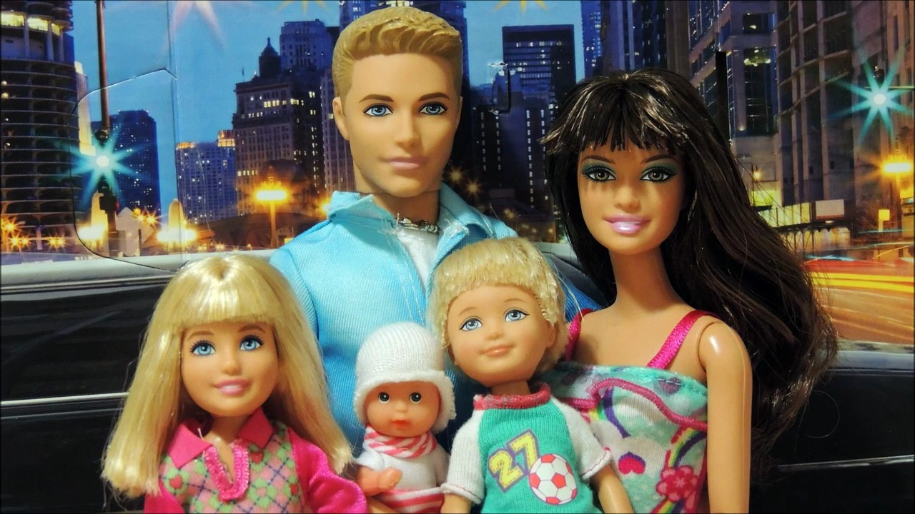S2 E2. Barbie meets Beckham