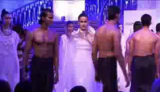 LAKME ABSOLUTE GRAND FINALE WITH KAREENA KAPOOR, SONAKSHI SINHA @ MANY MORE.3gp