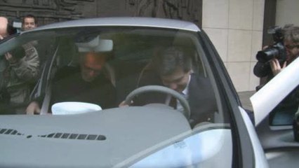 Archive - Arnaud Montebourg reçoit la première Renault Zoé mise sur le marché