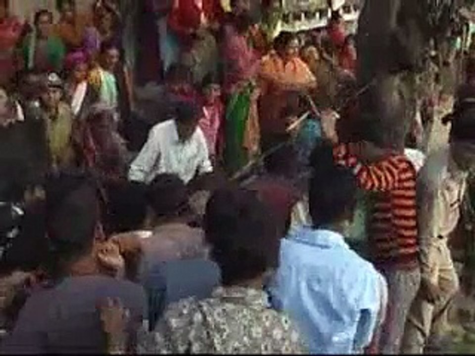 Leopard being burned alive in Uttarkhand, India, PLEASE HELP! SIGN THE PETITION!