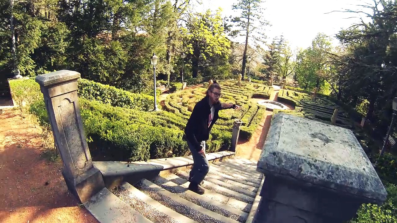 Cinema in Leggins | KAIO