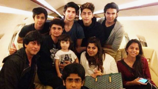 Shah Rukh Snapped With AbRam, Aryan, Suhana | Pics