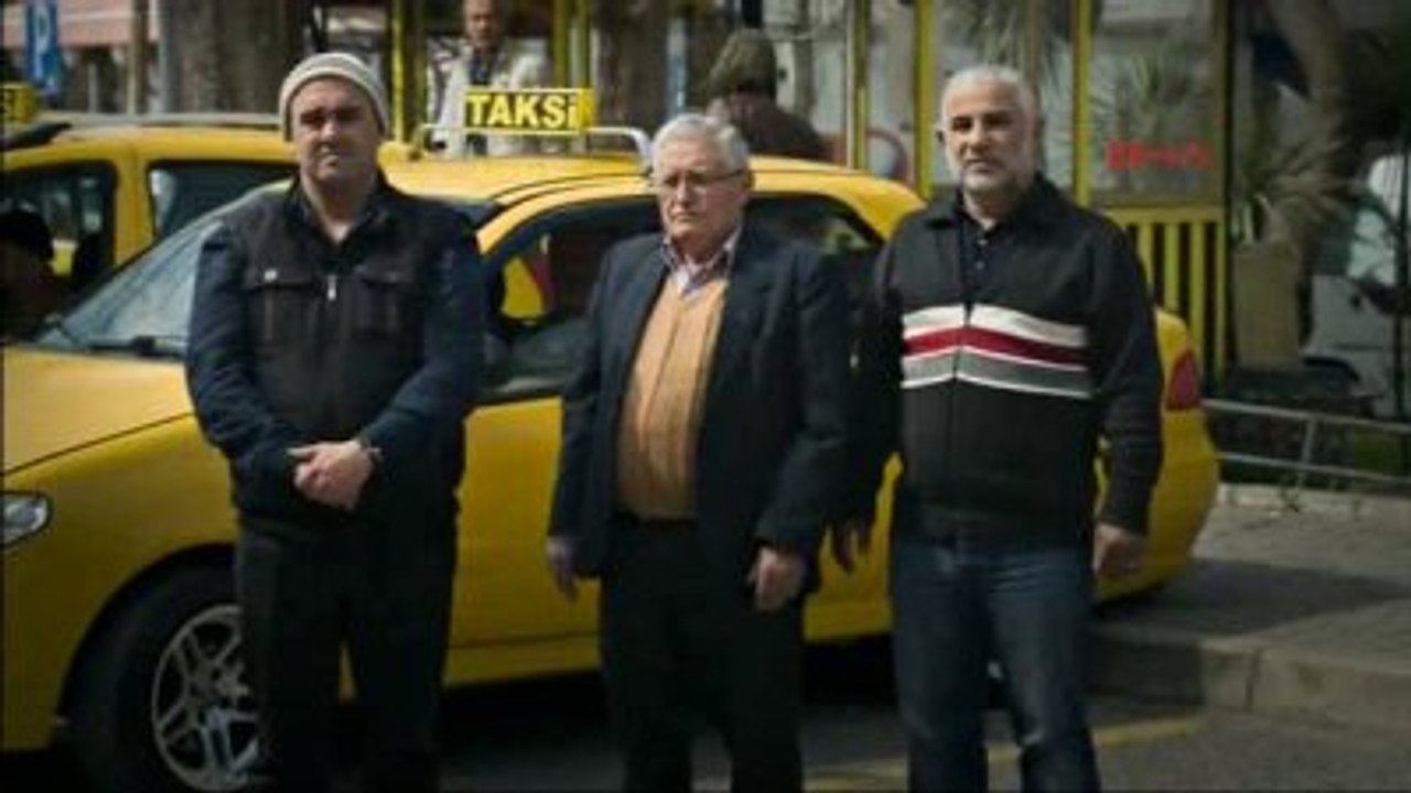CHP'nin Yeni Reklam Filmi Mitingte İzletildi: Milletçe Alkışlıyoruz