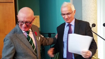 La Légion d'honneur  pour Christian Malon (VIDEOS)