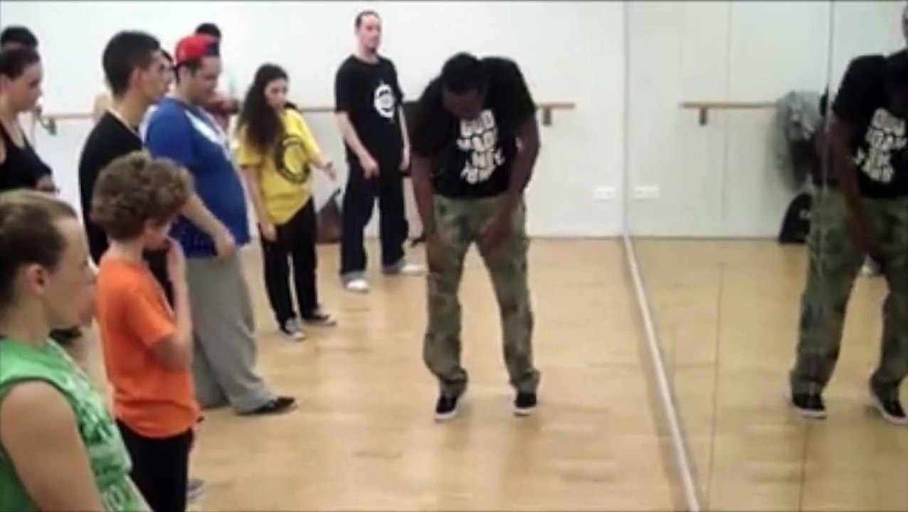 PARIS DANCE SCHOOL - Formation Professionnelle Danseur Chorégraphe à la scène spéialisée Hip Hop