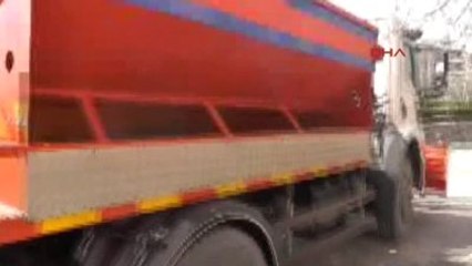 Elazığ'da Kar Temizleme Aracı Süsü Verilen Kamyonda 600 Kilo Eroin Ele Geçirildi