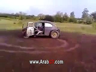 Arabanın Ağzına Sıç.n Adam