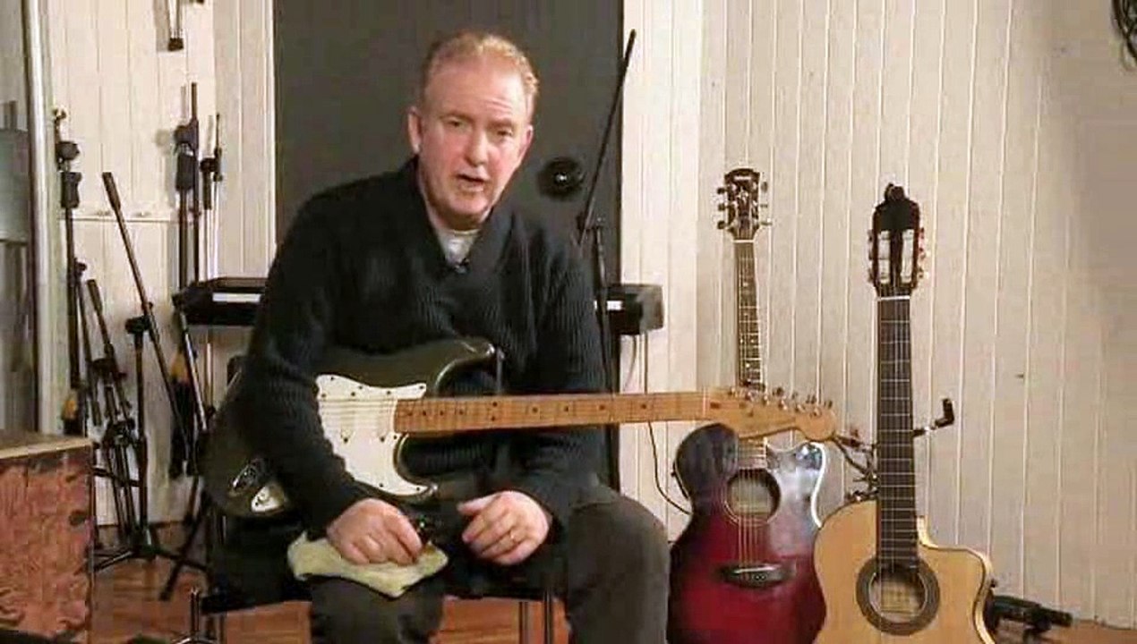 How To Clean Guitar Strings