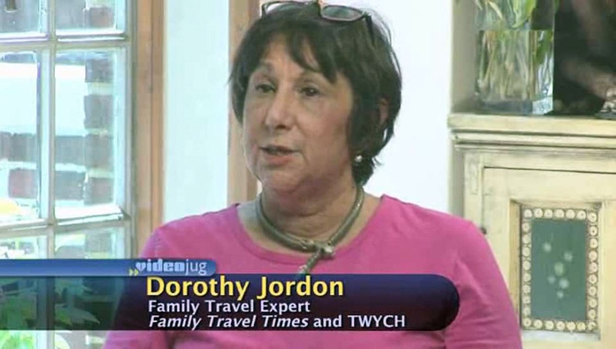 What are some popular Children's theatres my family should visit while on vacation?: Educational Family Vacations