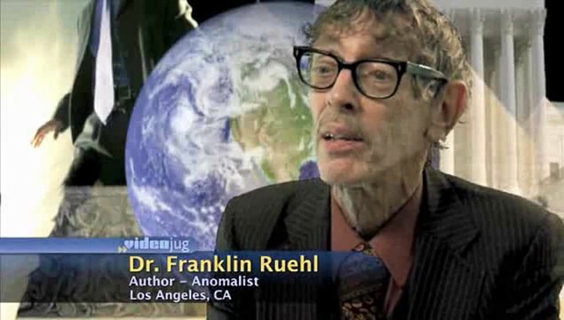 What are some conspiracy theories involving Julius Caesar?: Conspiracies In History